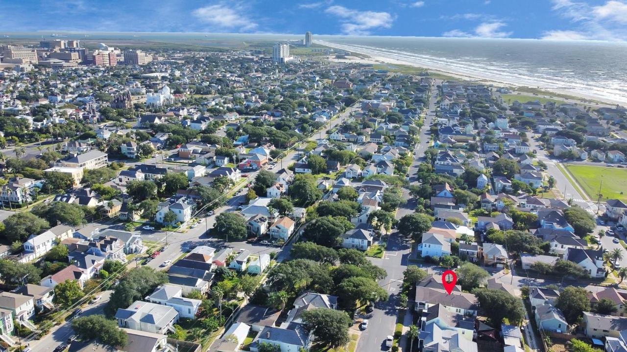 Cozy Historic Galveston House-8 Min Walk To Beach! Екстериор снимка